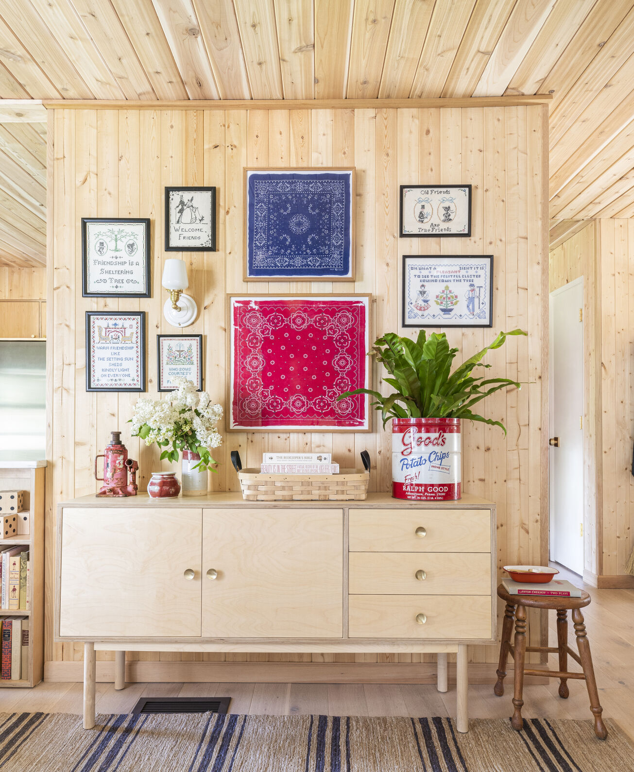 Right at Home - Bandana Motifs